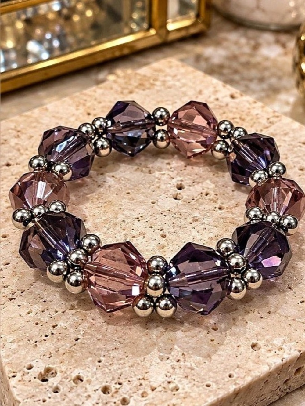 🔥 2/20: Vintage Purple & Pink Beaded Bracelet Like New